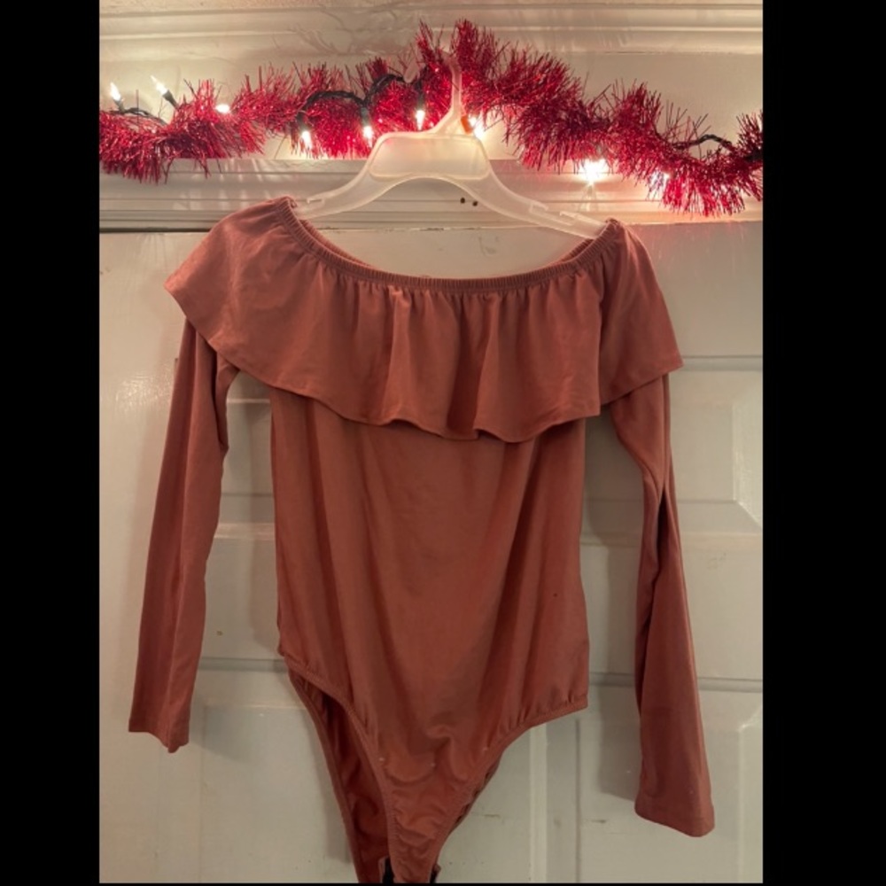 Long sleeve body suit